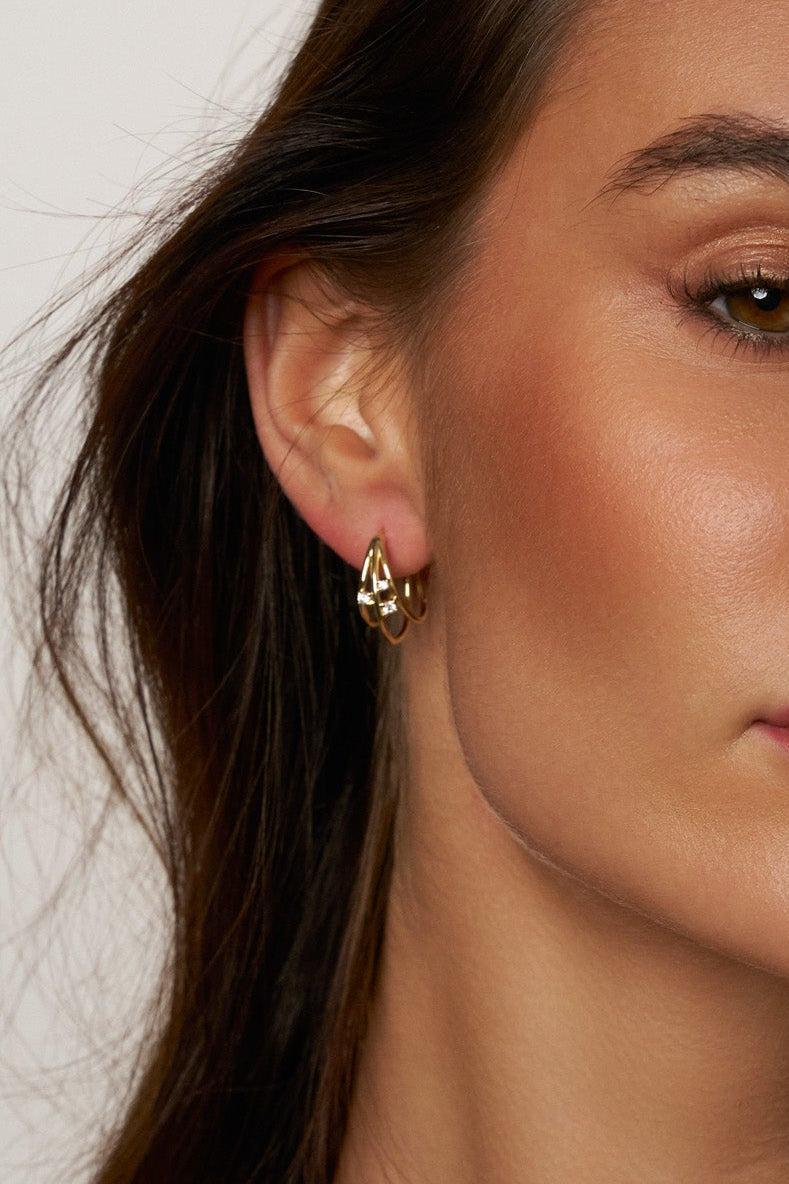 Saskia Crossover Moissanite Hoop Earrings