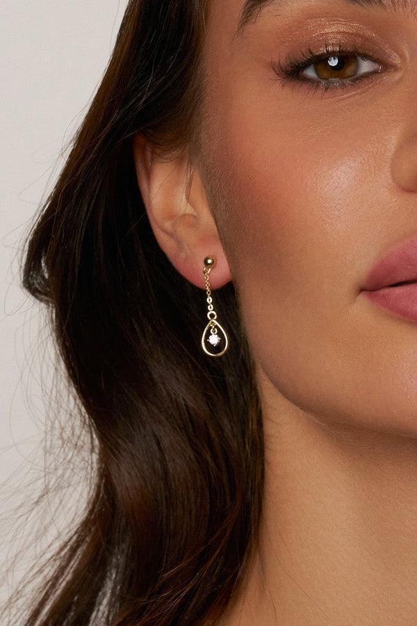 Tilda Teardrop Chain Moissanite Earrings